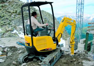Міні-екскаватори Yanmar VIO 17