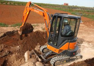 Міні-екскаватори Hitachi ZX 35 U-2