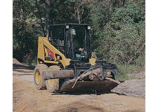 Міні-навантажувачі Caterpillar 216B Serie 3