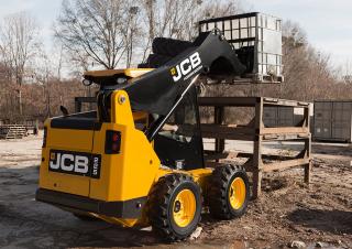 Міні-навантажувачі JCB 225