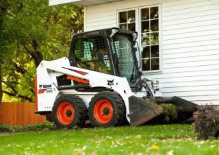 Міні-навантажувачі Bobcat 450 B