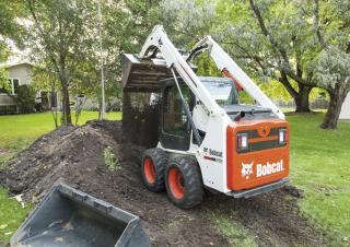 Міні-навантажувачі Bobcat 450 B