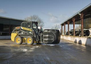 Міні-навантажувачі New Holland L220