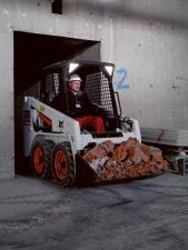 Міні-навантажувачі Bobcat S100