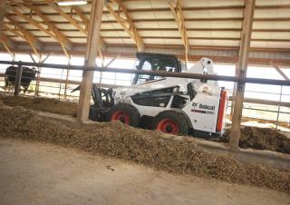 Міні-навантажувачі Bobcat S590