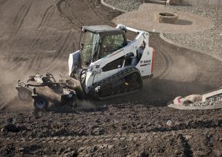 Міні-навантажувачі Bobcat T590
