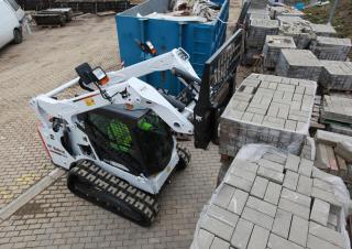 Міні-навантажувачі Bobcat T590