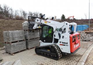 Міні-навантажувачі Bobcat T590