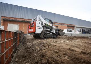 Міні-навантажувачі Bobcat T590