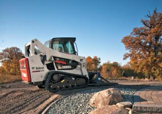 Міні-навантажувачі Bobcat T590