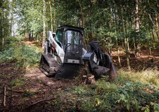 Міні-навантажувачі Bobcat T590