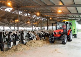 Транспортні засоби Муніципальні трактори DEUTZ-FAHR Agrokid 230