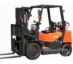 навантажувач з вилковим захватом LPG Doosan G30G