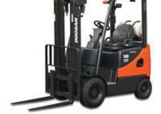 навантажувач з вилковим захватом LPG Doosan G20N