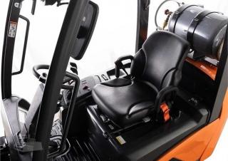 навантажувач з вилковим захватом LPG Doosan GC20SC-9