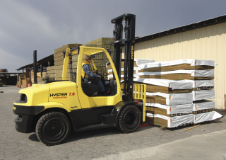 навантажувач з вилковим захватом LPG Hyster H 7.0 FT