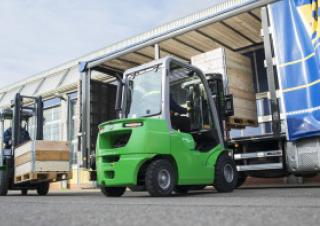 навантажувач з вилковим захватом LPG Cesab M315GV