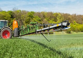 Обприскувачі польові Amazone UF 2002 (24)