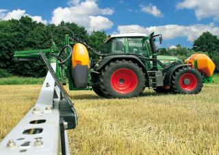 Обприскувачі польові Amazone UF 1201 (15)