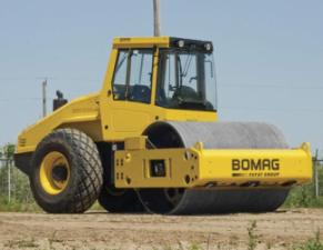 Катки одновальцові дорожні катки Bomag BW 213 D-40