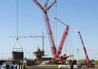 Пересувні крани – решітчаста стріла Liebherr LG 1750