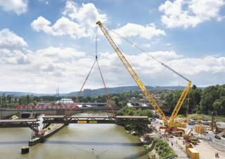 Пересувні крани – решітчаста стріла Liebherr LG 1750