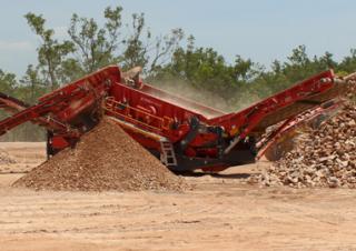 Пересувні грохоти Terex-Finlay 893
