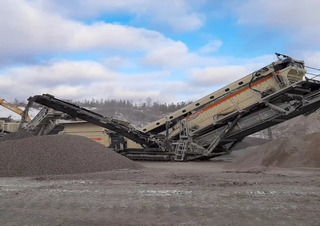 Пересувні грохоти Metso Lokotrack ST4.10E