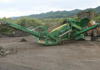 Пересувні грохоти McCloskey R155