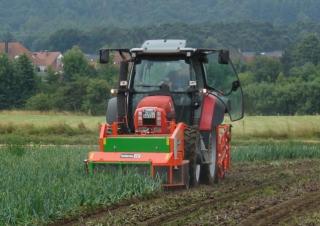 Інвентар для збирання врожаю Підбирачі цибулі Holaras UM 150-F