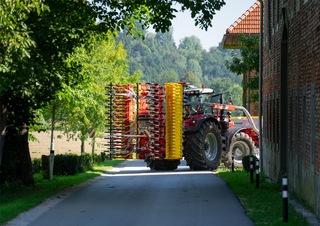 Посівні машини Pöttinger Aerosem 6002 FDD 