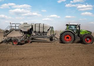 Посівні машини Fendt Momentum 16