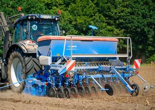 Посівні машини Lemken Saphir 10/300