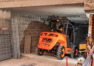 Позашляхові навантажувачі Ausa C 201 H x4