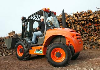 Позашляхові навантажувачі Ausa C 250 H