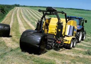 Прес-підбирачі рулонні  New Holland BR6090 Combi