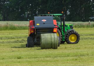 Прес-підбирачі рулонні  Kuhn FB 3130 