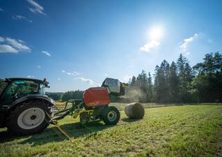 Прес-підбирачі рулонні  Pöttinger Impress 3130 F Pro