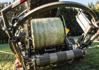 Прес-підбирачі рулонні  Fendt Rotana 160 V Combi