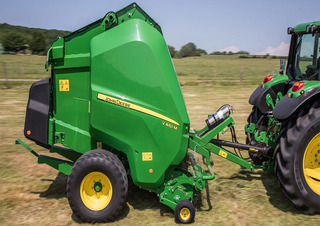 Прес-підбирачі рулонні  John Deere V461M