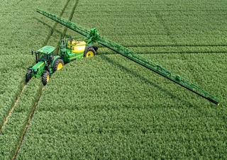 Причіпні польові обприскувачі John Deere R944i