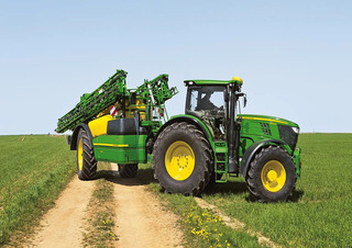 Причіпні польові обприскувачі John Deere R944i