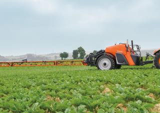 Причіпні польові обприскувачі Kubota XTS3-2.600l