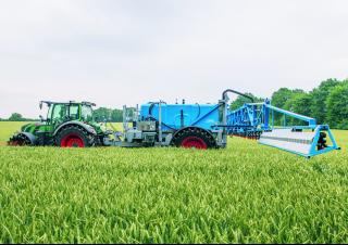 Причіпні польові обприскувачі Lemken Albatros 10/6000
