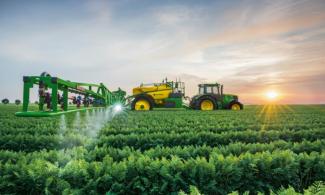 Причіпні польові обприскувачі John Deere M 952 i
