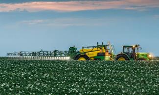 Причіпні польові обприскувачі John Deere M 952 i