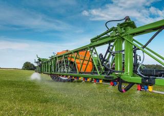 Причіпні польові обприскувачі Amazone UX 5201 Super (28) 