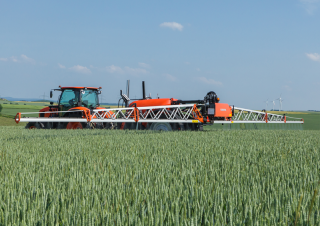 Причіпні польові обприскувачі Kubota XTS3-2.600l iXflow-E