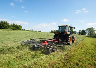 Причіпні валкоутворювачі (барабанні граблі) Vicon Andex 424 T 