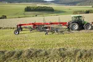Причіпні валкоутворювачі (барабанні граблі) Vicon Andex 774 Evo